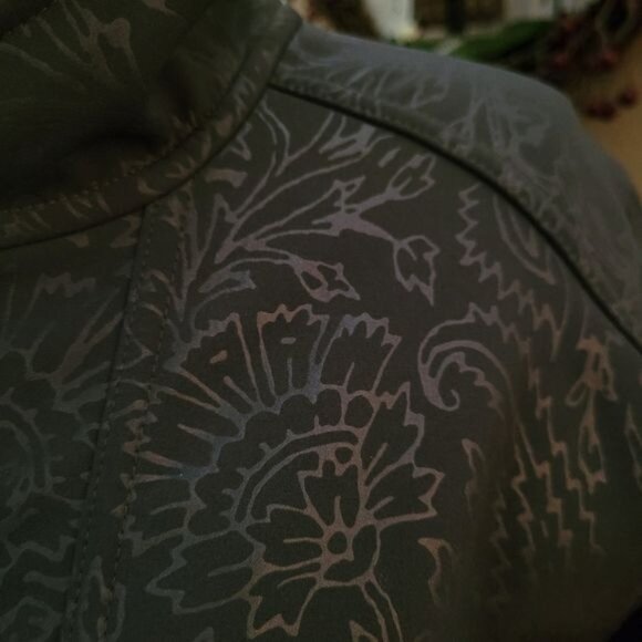 Lucy Athletic Jacket Coat Gray Floral Print Hood Hooded Size XS Lightweight - Picture 3 of 10